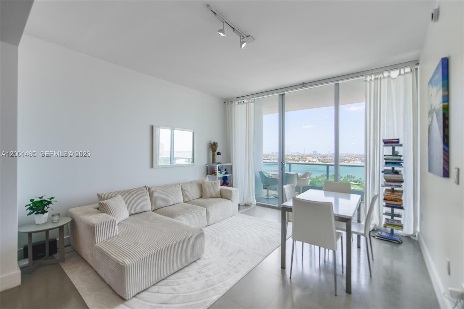 900 BISCAYNE BAY CONDO - Residential Lease