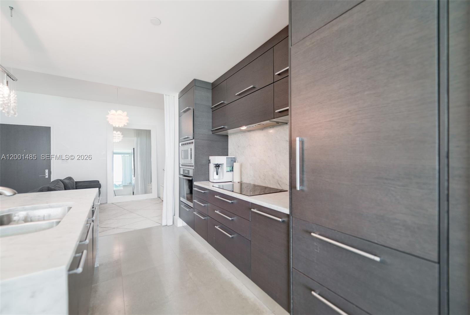 900 BISCAYNE BAY CONDO - Residential Lease