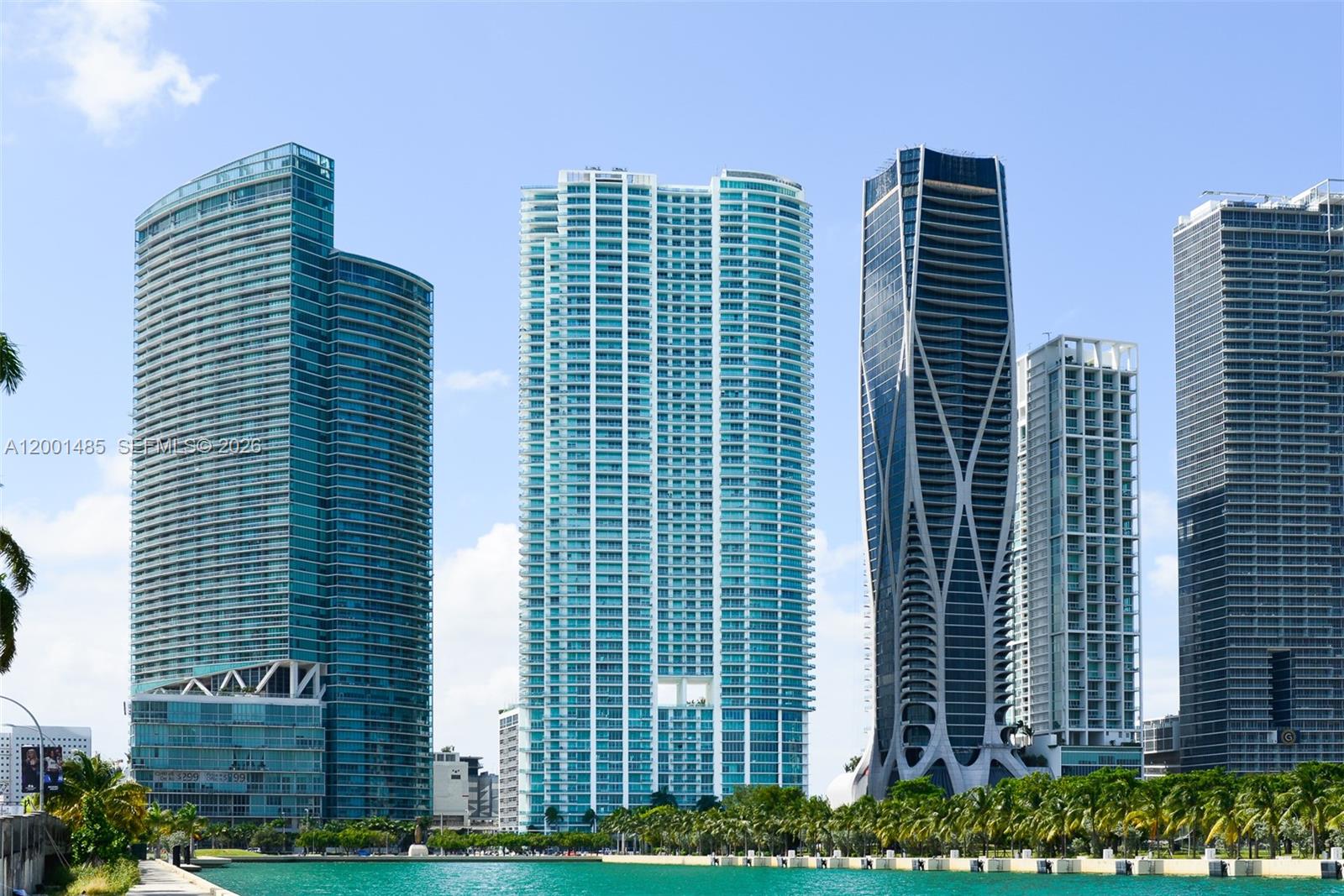 900 BISCAYNE BAY CONDO - Residential Lease