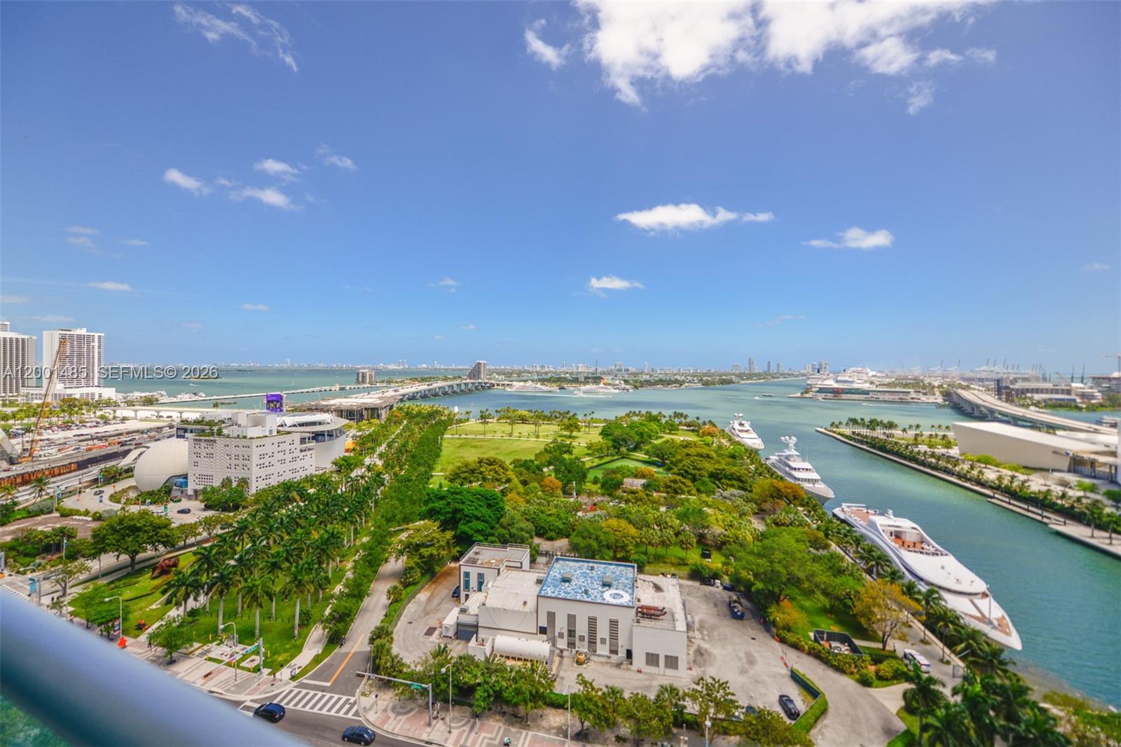 900 BISCAYNE BAY CONDO - Residential Lease