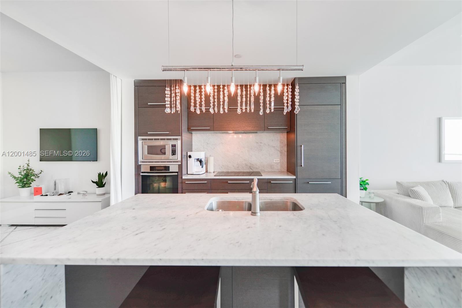 900 BISCAYNE BAY CONDO - Residential Lease