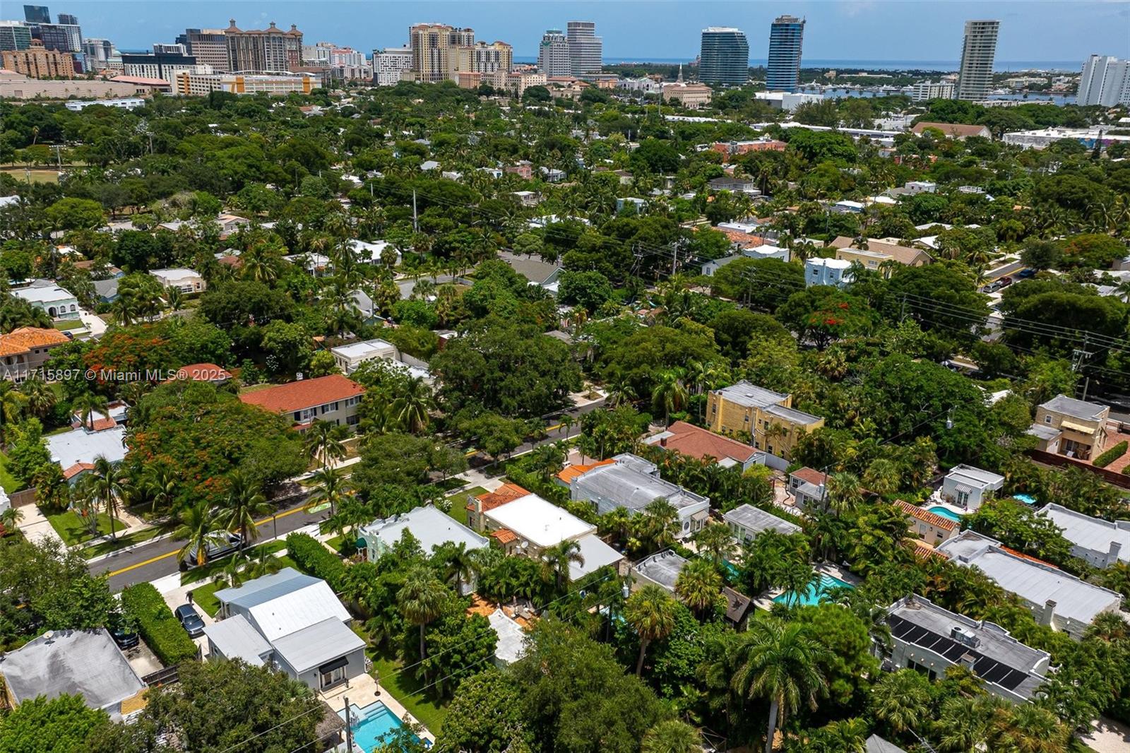 FLAMINGO PARK - Residential Lease