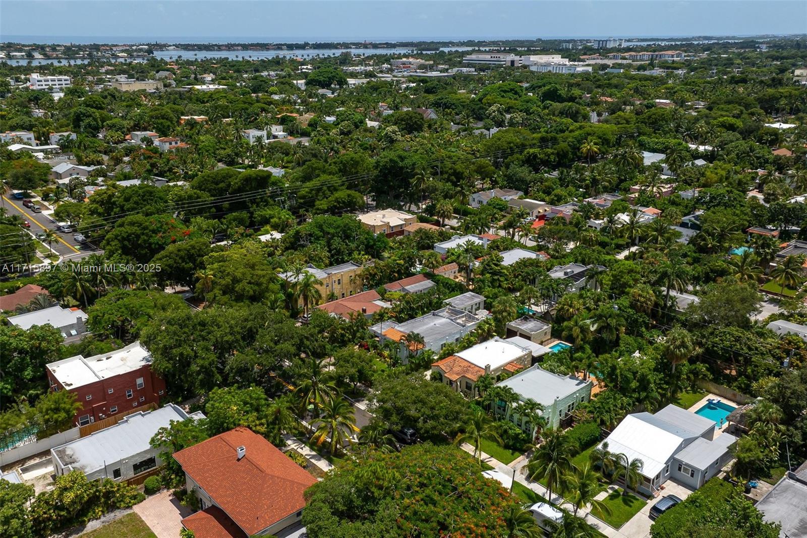 FLAMINGO PARK - Residential Lease