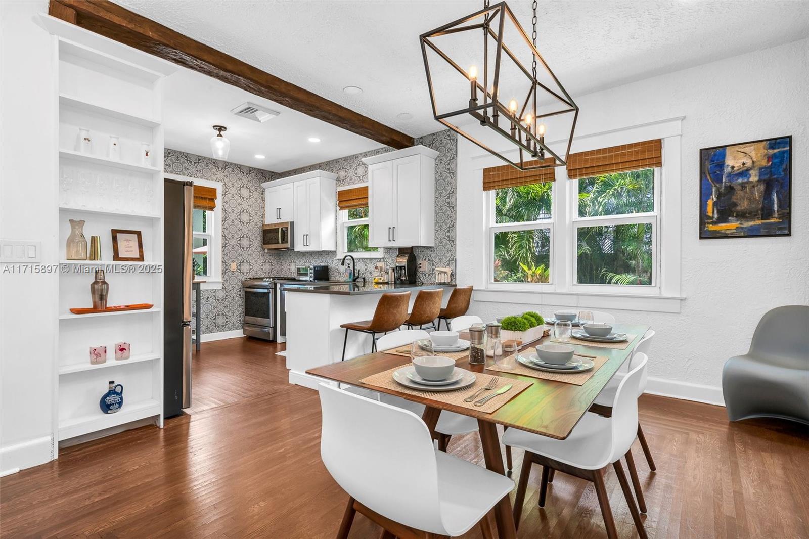 FLAMINGO PARK - Residential Lease