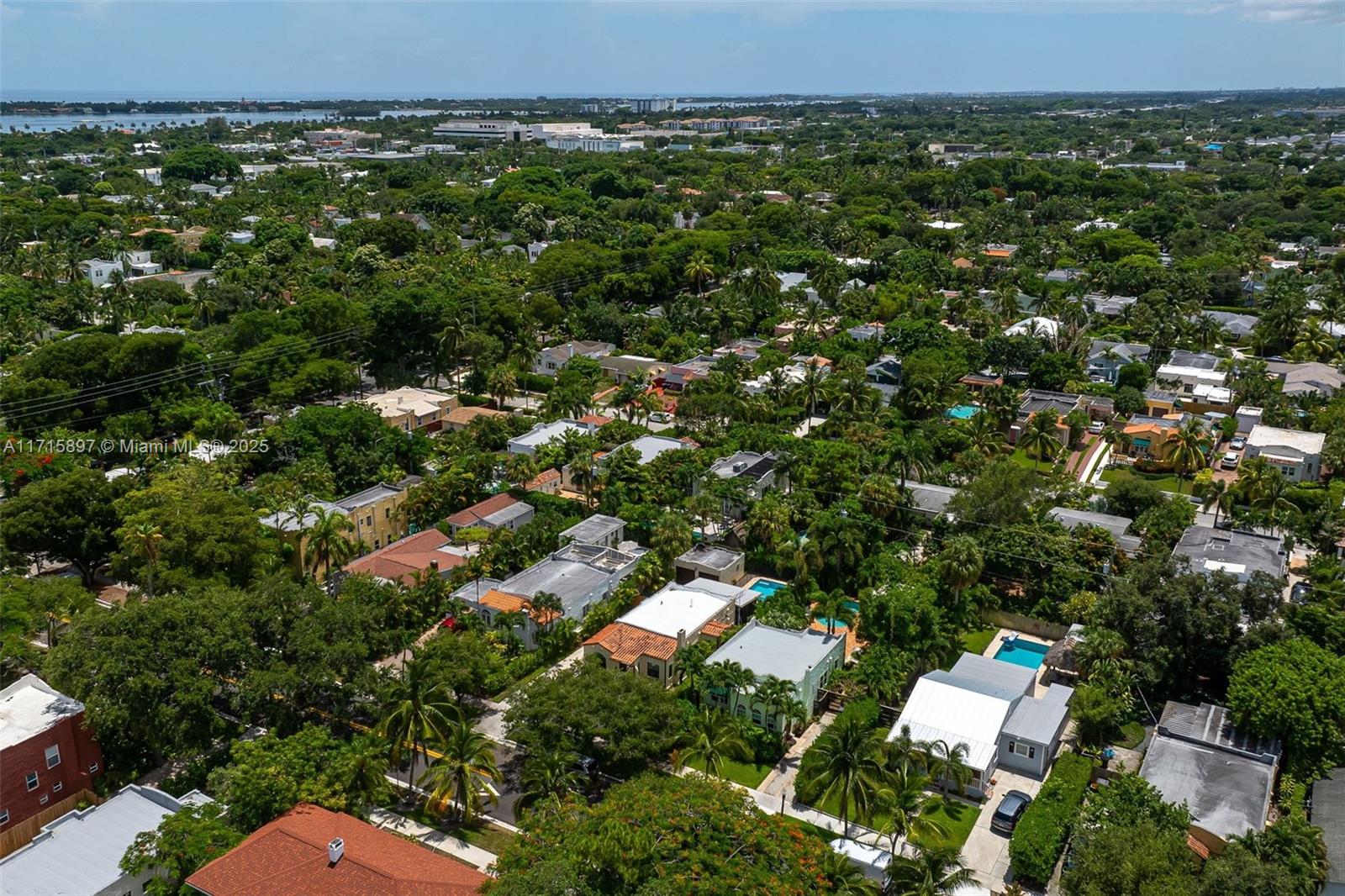 FLAMINGO PARK - Residential Lease