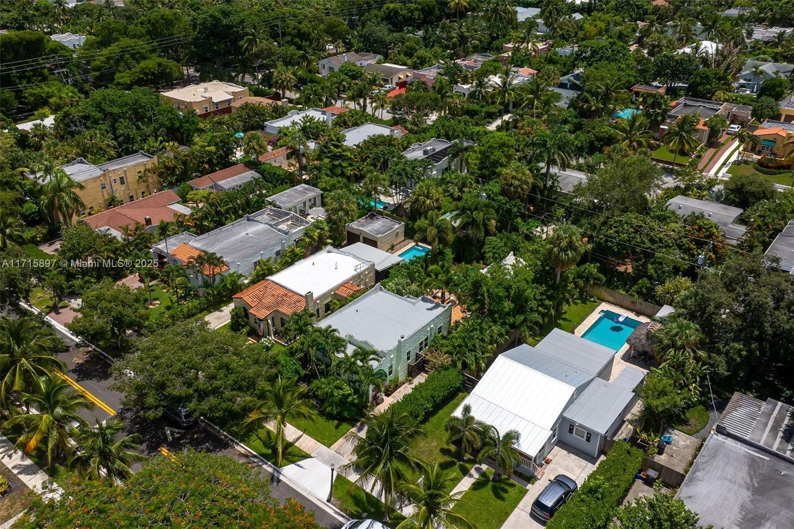 FLAMINGO PARK - Residential Lease