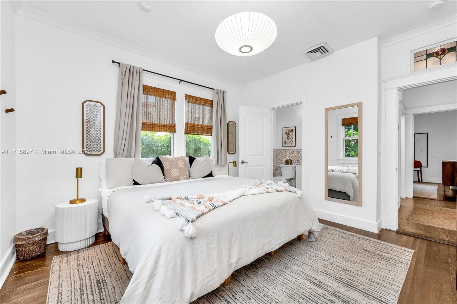 FLAMINGO PARK - Residential Lease