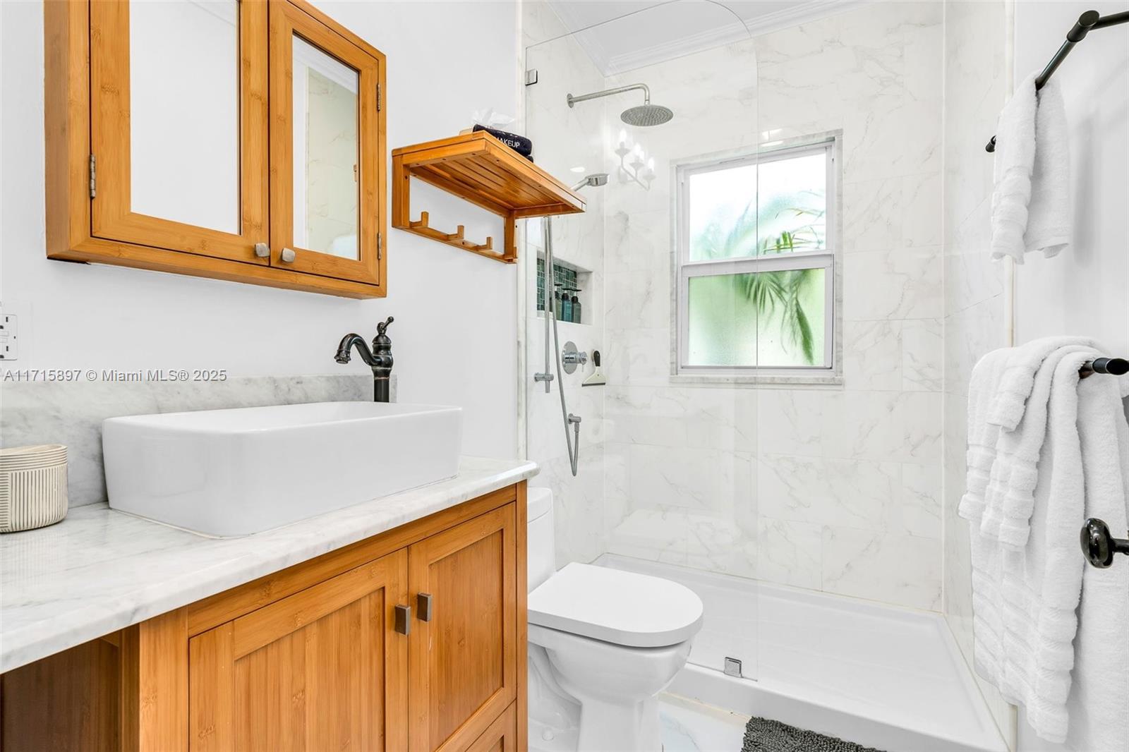 FLAMINGO PARK - Residential Lease