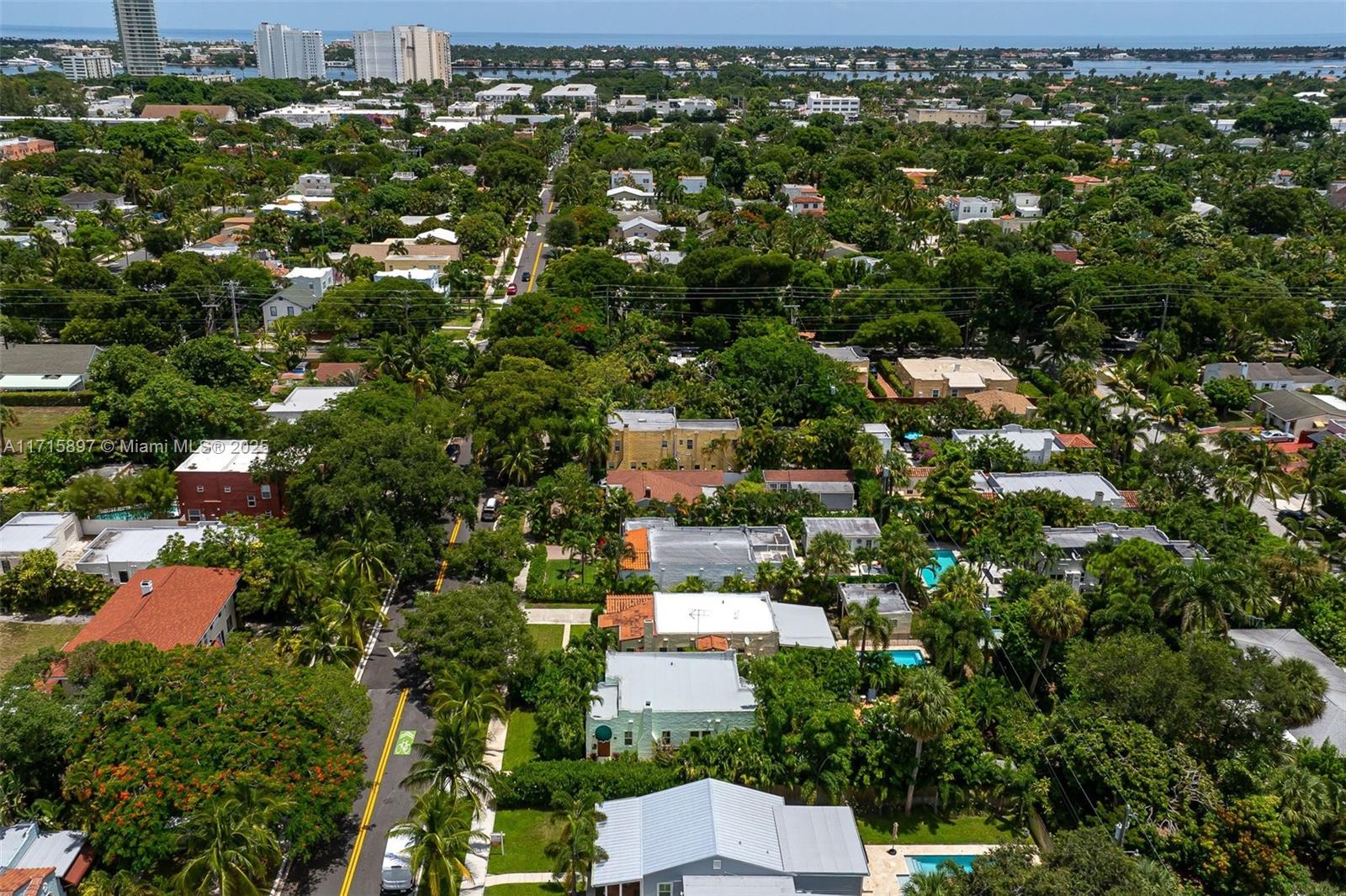 FLAMINGO PARK - Residential Lease