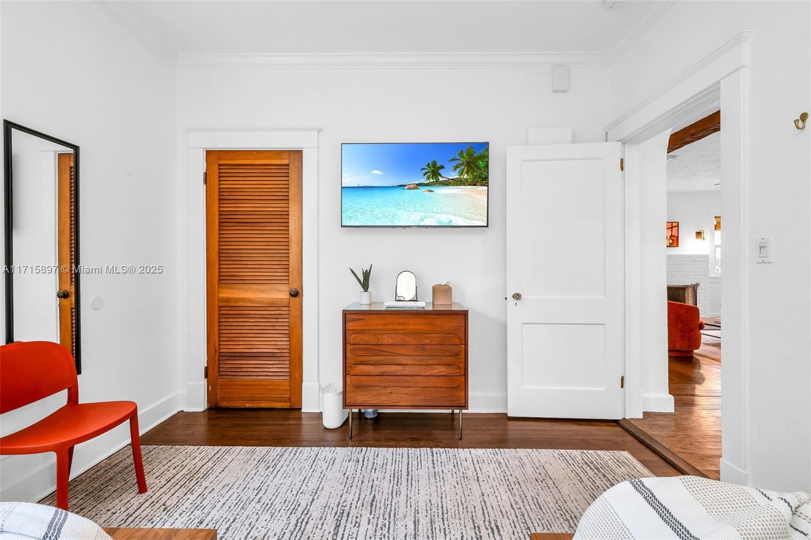 FLAMINGO PARK - Residential Lease