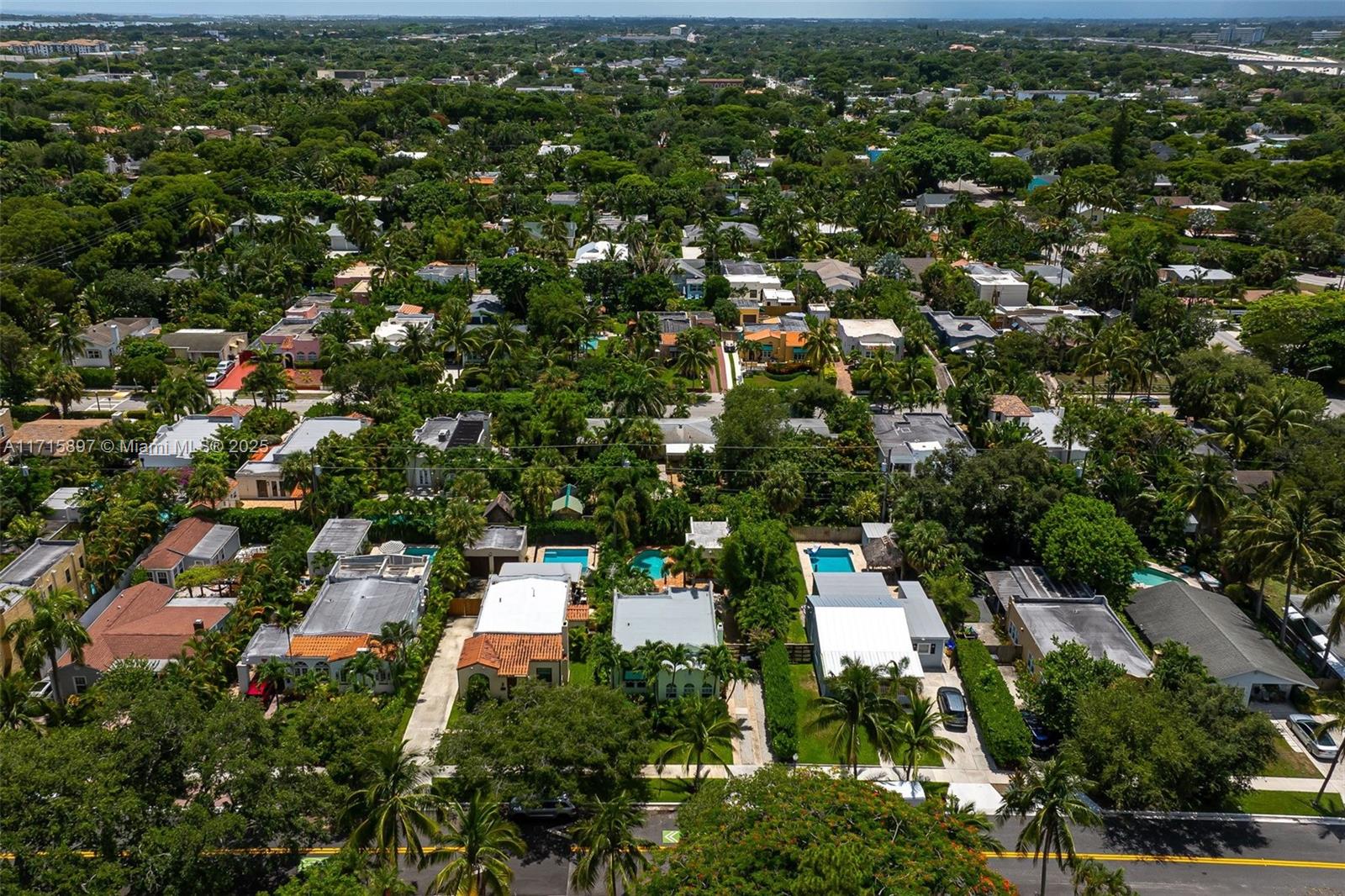 FLAMINGO PARK - Residential Lease