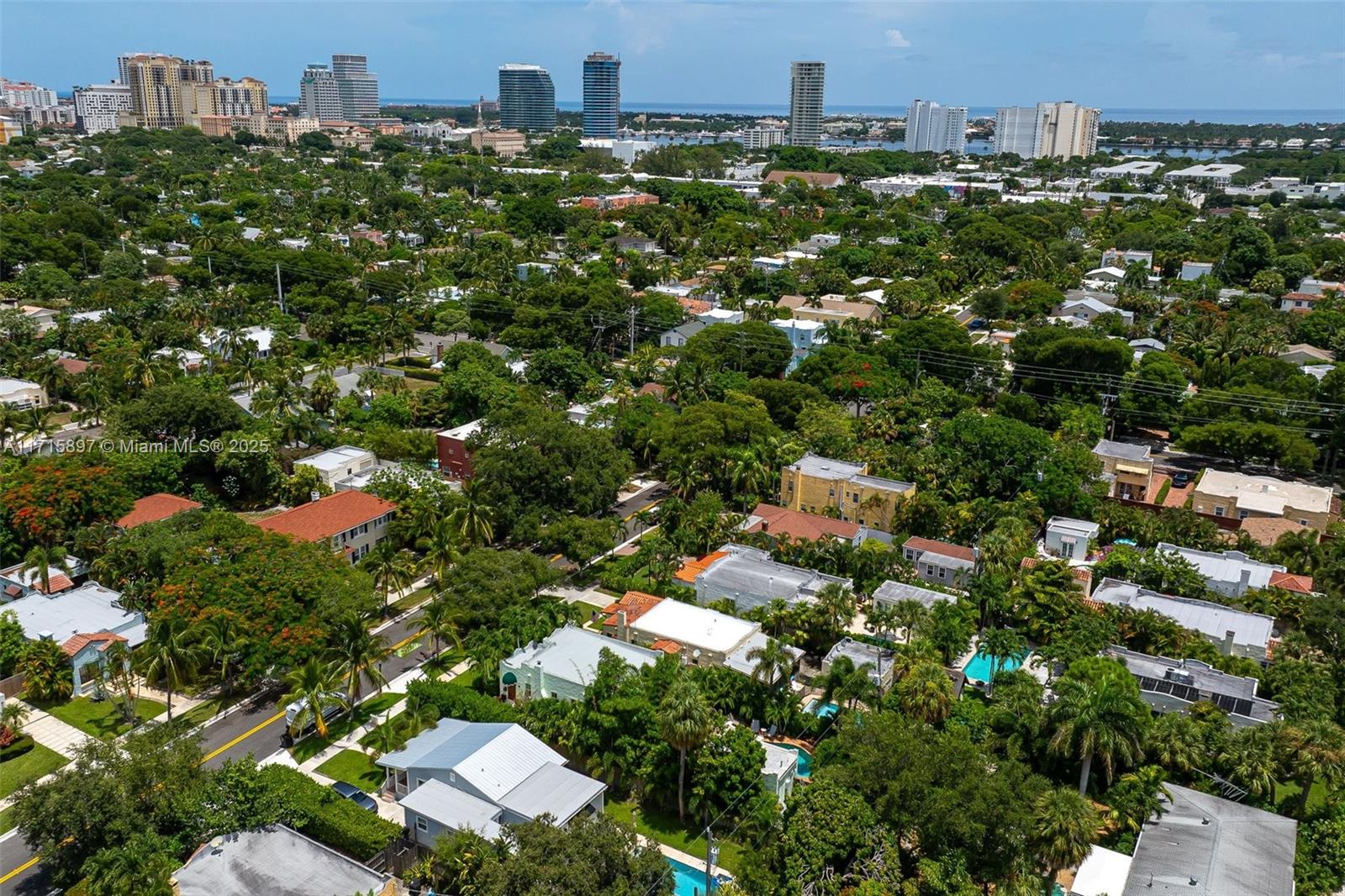 FLAMINGO PARK - Residential Lease