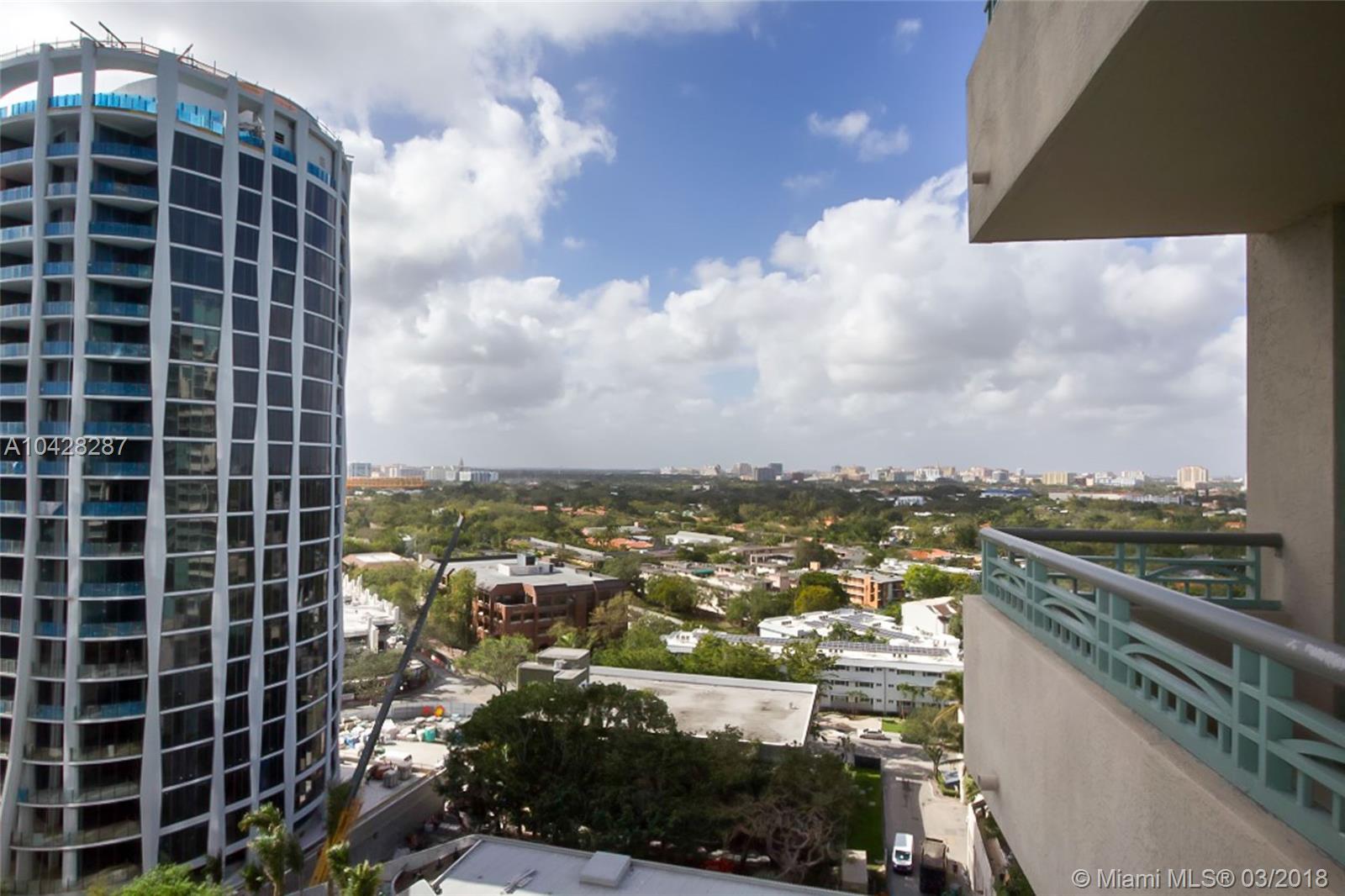 RITZ CARLTON - Residential