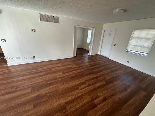 NO 1 PALM-AIRE VILLAGE CO - Residential Lease