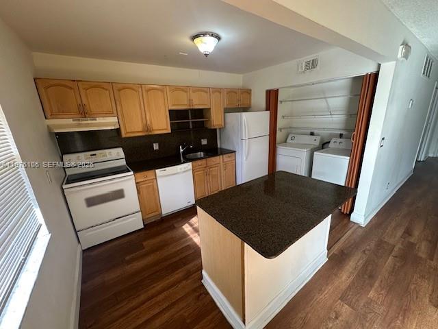 NO 1 PALM-AIRE VILLAGE CO - Residential Lease