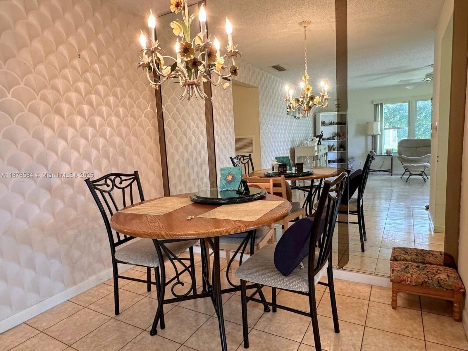 HIGH POINT CONDO SEC 4 - Residential