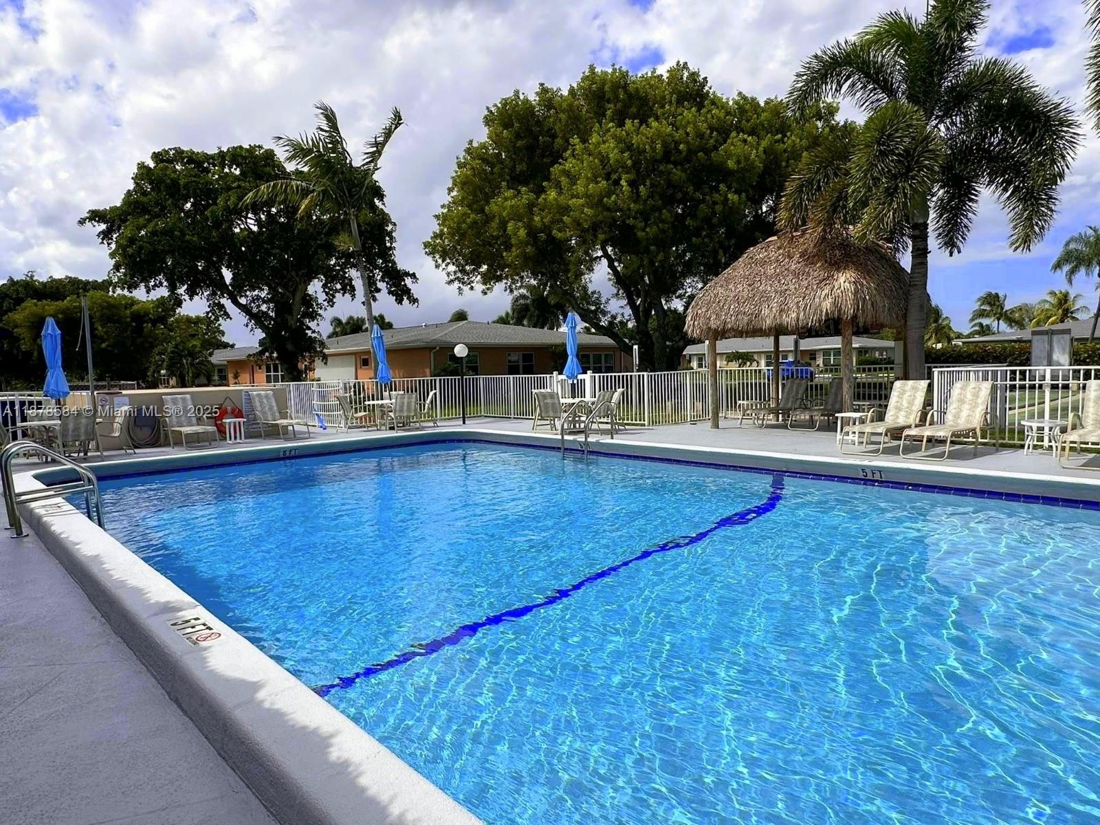 HIGH POINT CONDO SEC 4 - Residential