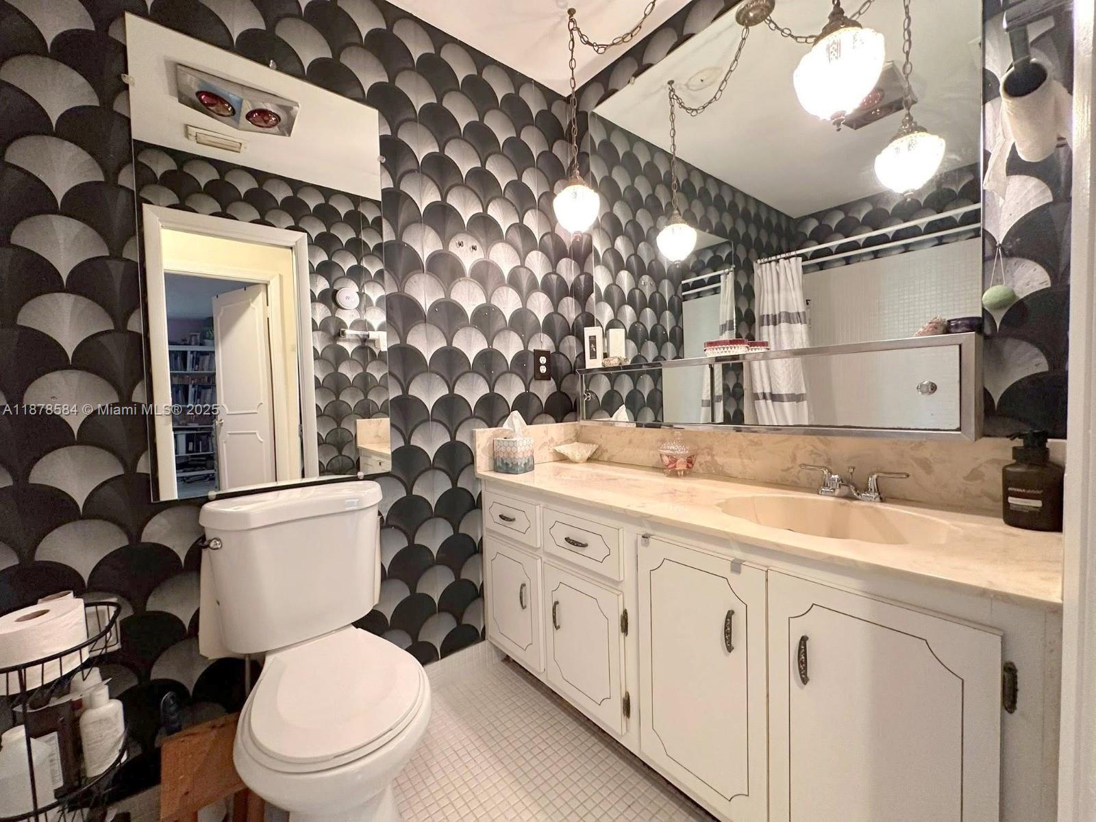 HIGH POINT CONDO SEC 4 - Residential