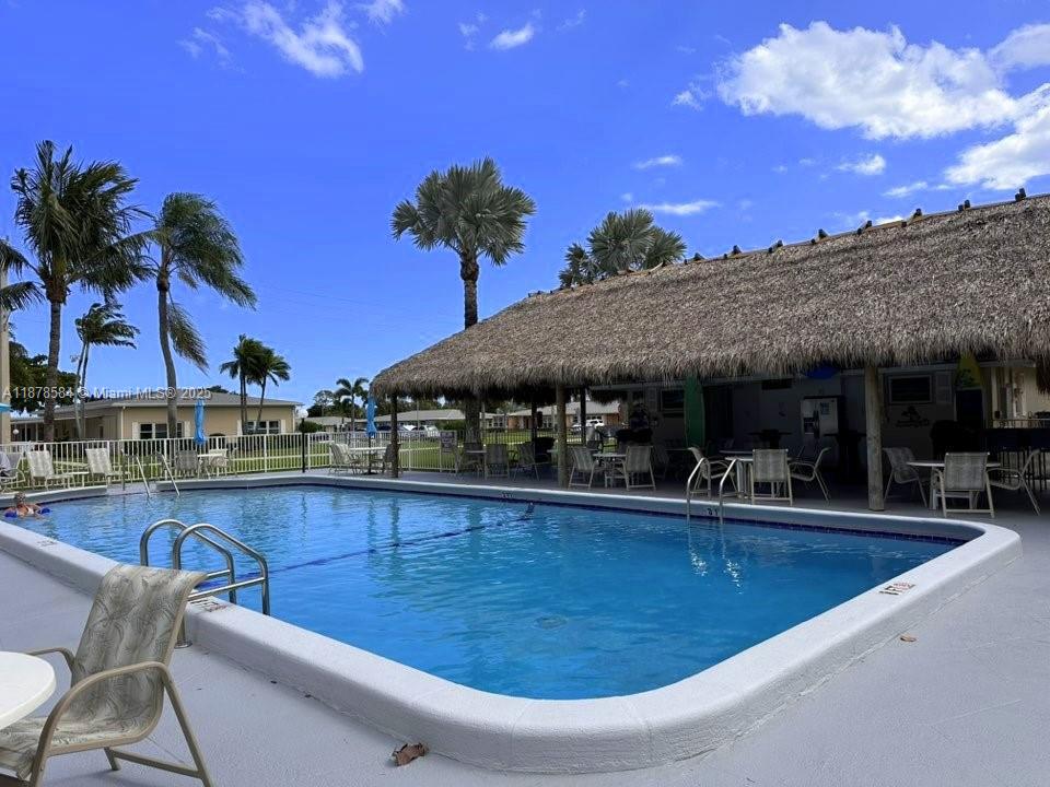 HIGH POINT CONDO SEC 4 - Residential