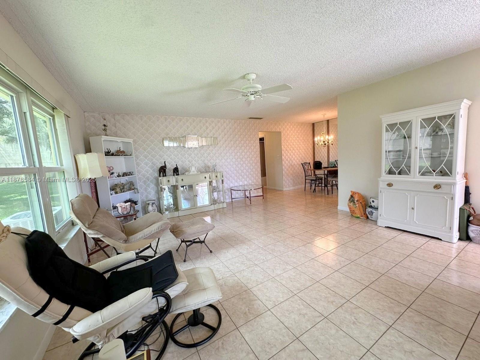 HIGH POINT CONDO SEC 4 - Residential