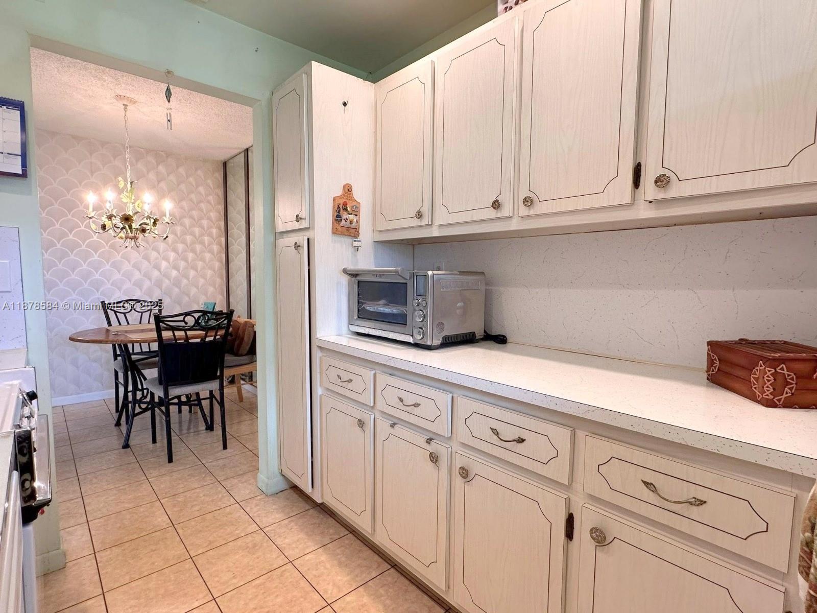 HIGH POINT CONDO SEC 4 - Residential