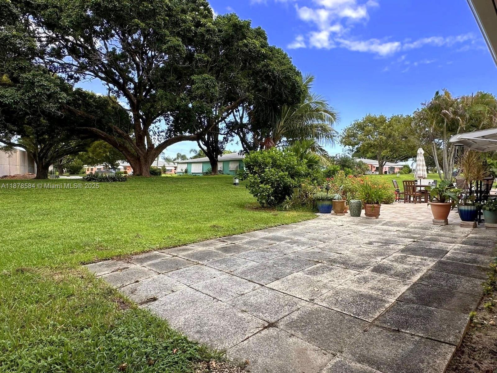 HIGH POINT CONDO SEC 4 - Residential