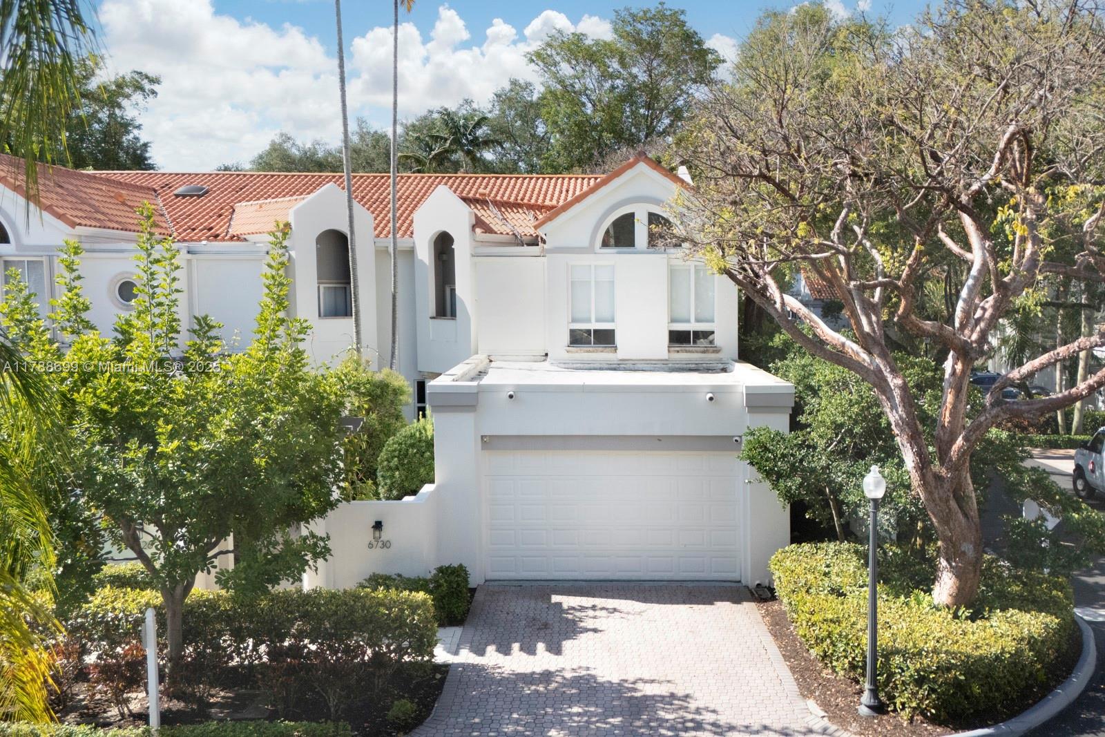 Property for Sale at 6730 Sw 88th Ter, Pinecrest, Miami-Dade County, Florida - Bedrooms: 3 
Bathrooms: 3  - $1,699,000