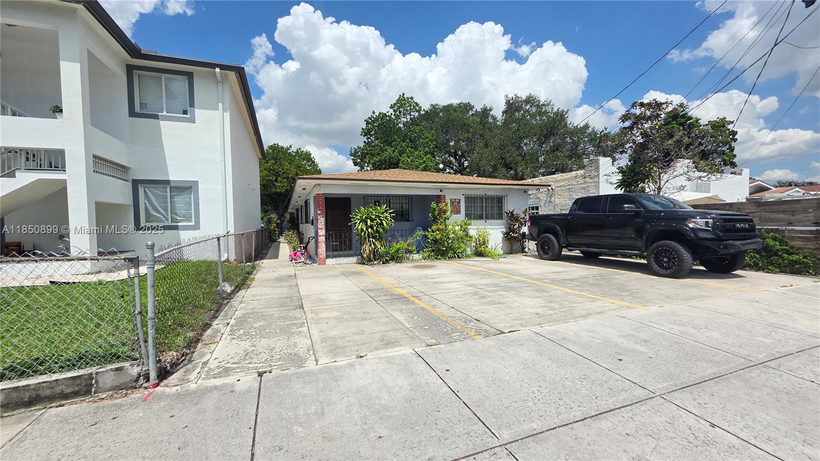 Charming 1-bedroom, 1-bathroom unit in a well-maintained duplex, perfectly priced and ready to rent! This cozy home includes electricity and water in the rent and comes with one assigned parking space for your convenience. Located in a highly desirable area, you'll enjoy easy access to shopping, dining, public transportation, and major highways. Fast approval process (No HO) A fantastic opportunity in a great location. Easy to Show, please use Show assist. VACANT!