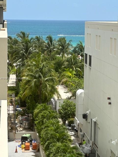 View photos, virtual tours, details... 1621 Collins Ave 706