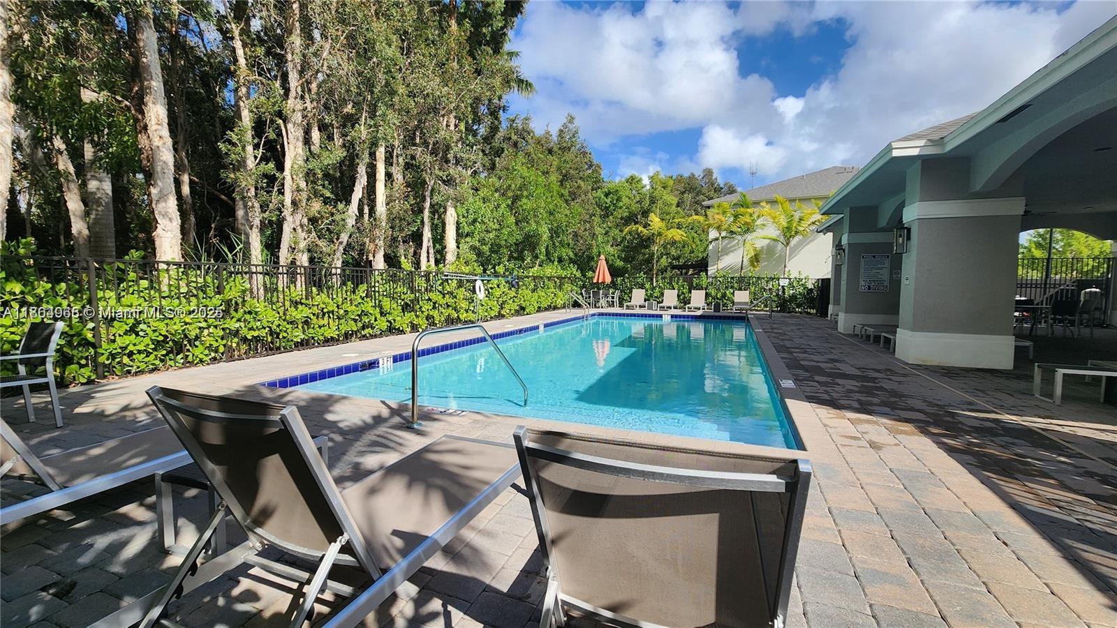 WALDEN PLACE - Residential