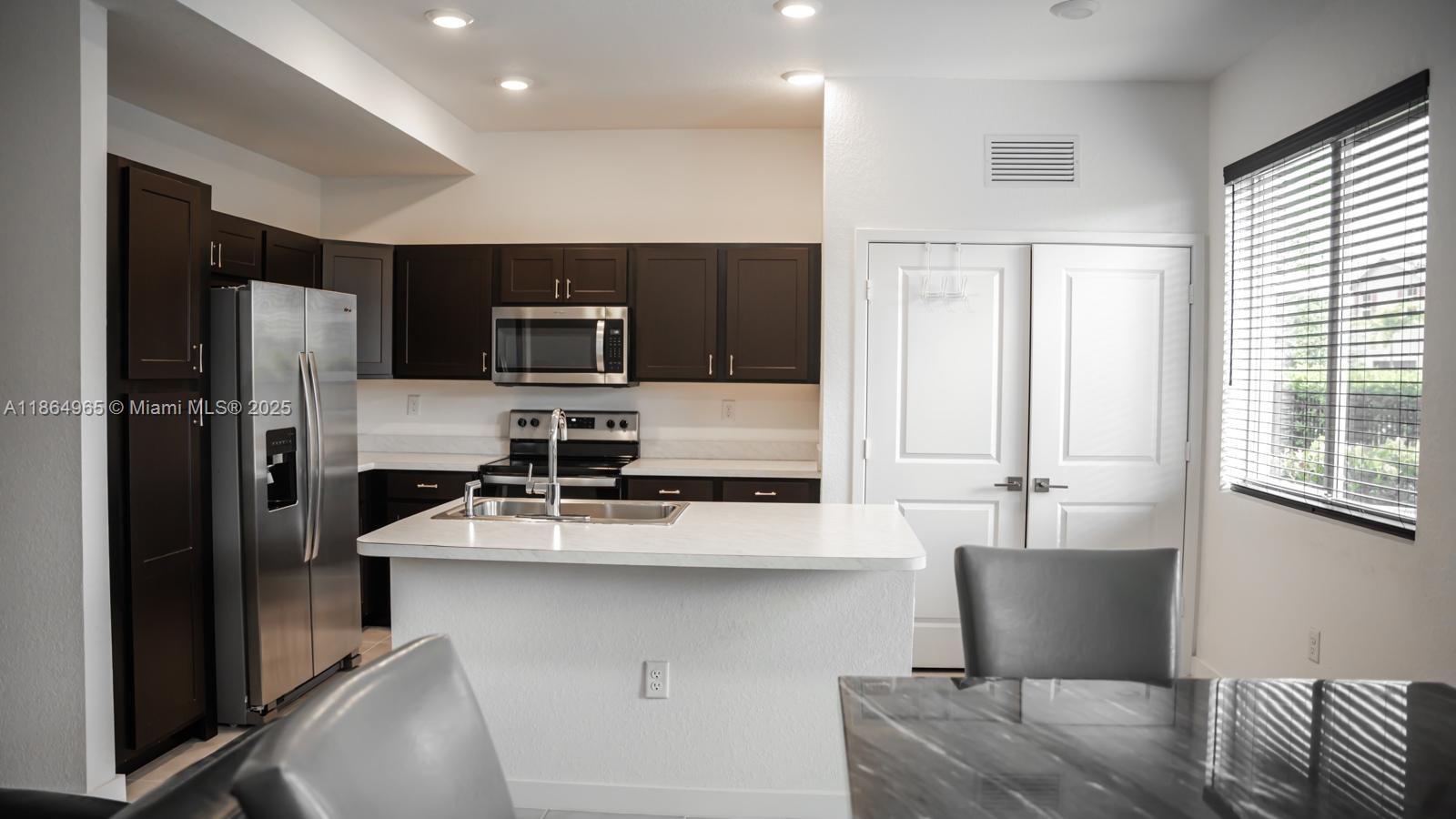 WALDEN PLACE - Residential