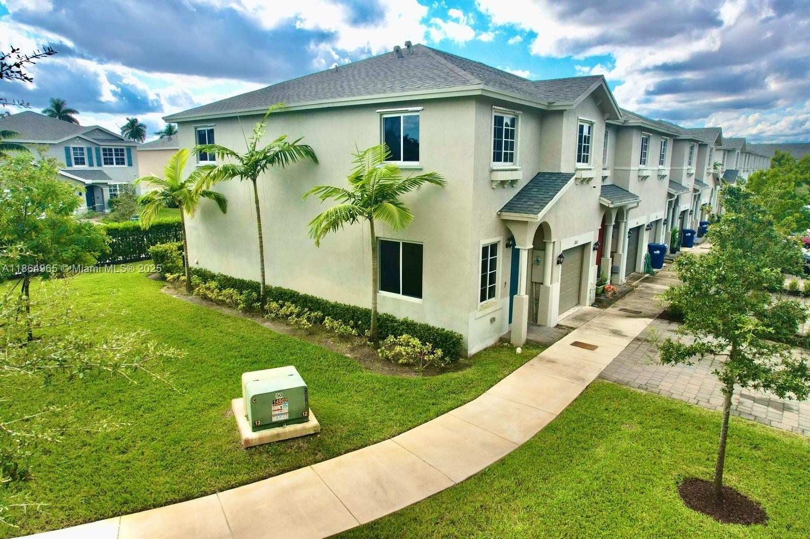 WALDEN PLACE - Residential