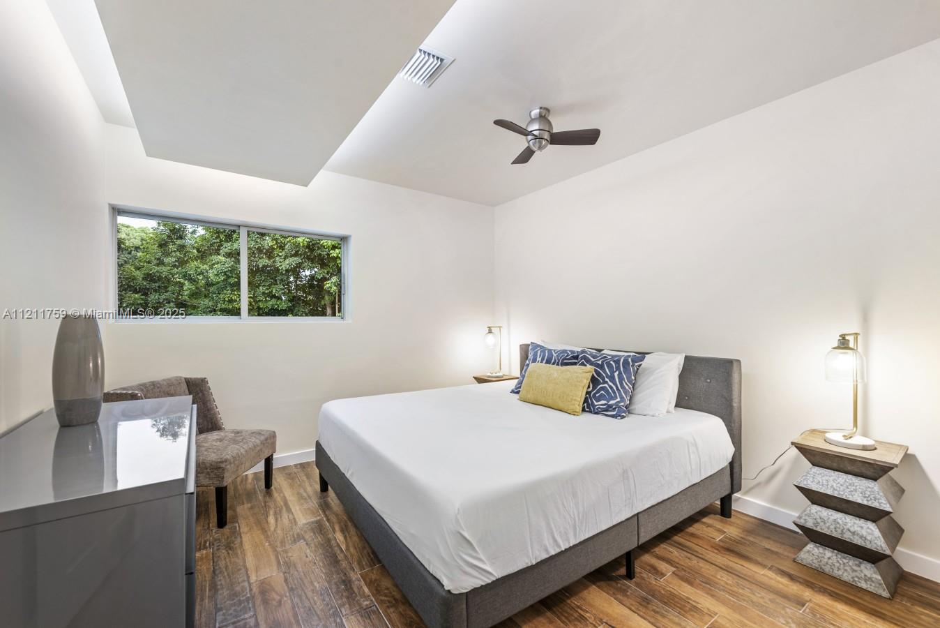 EVERGLADES SUGAR & LAND C - Residential Lease