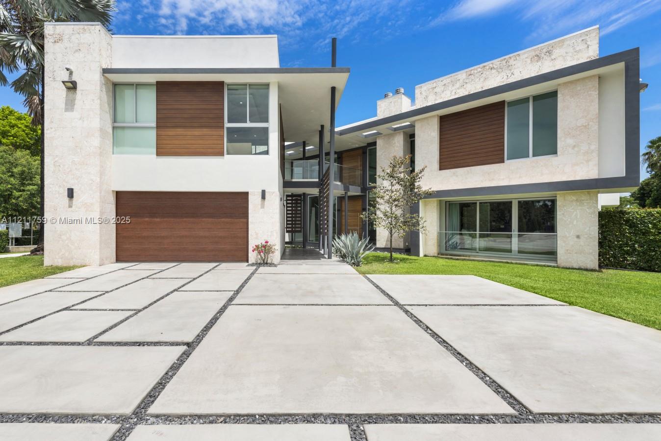 EVERGLADES SUGAR & LAND C - Residential Lease