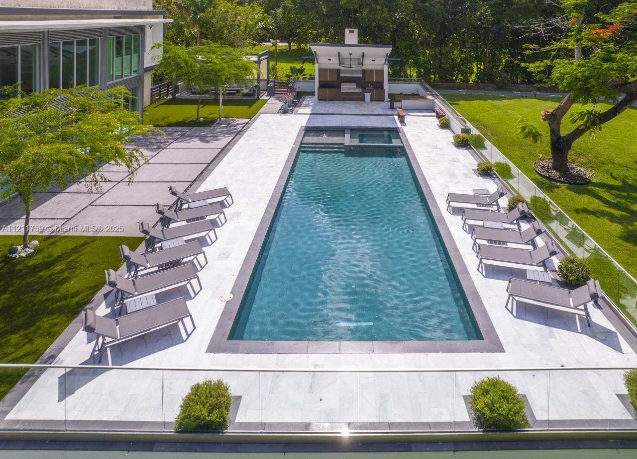 EVERGLADES SUGAR & LAND C - Residential Lease