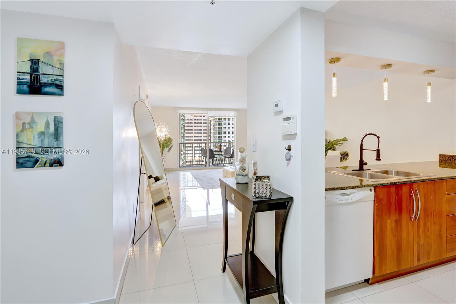 THE CLUB AT BRICKELL BAY - Residential