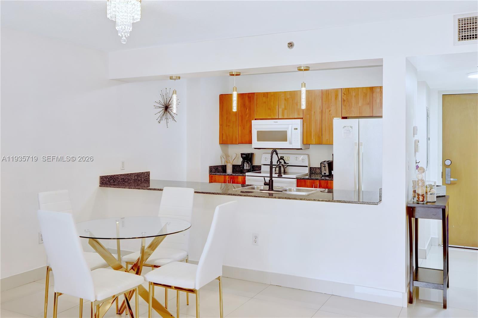 THE CLUB AT BRICKELL BAY - Residential