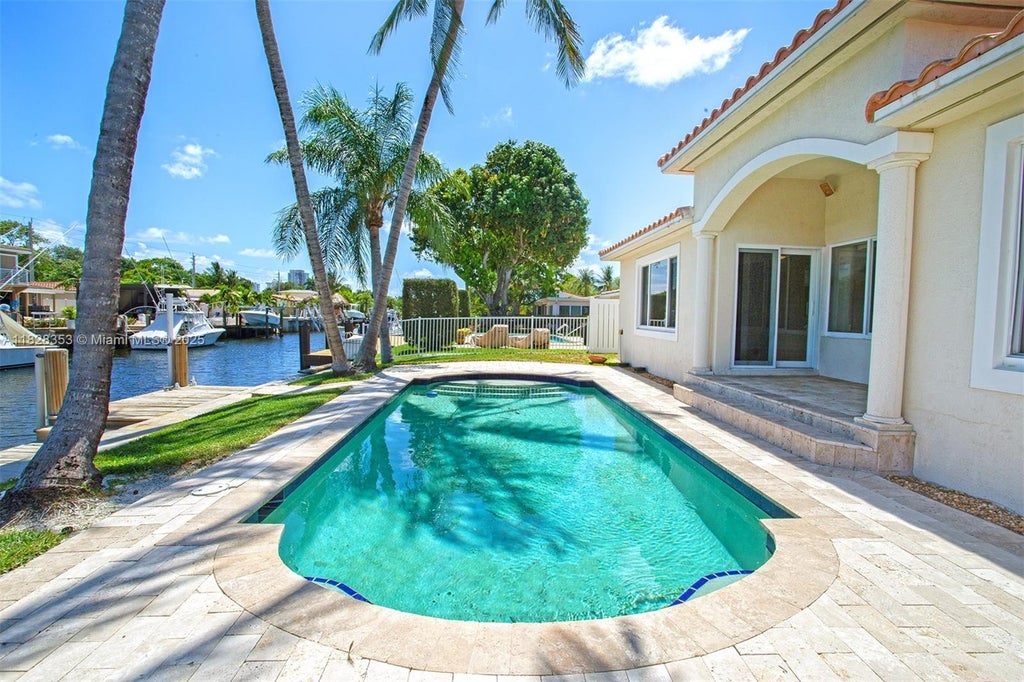 Photo of 2273 SE 14th St #., Pompano Beach, FL 33062 (MLS # A11828353)