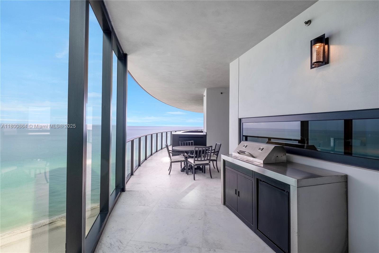 18555 COLLINS AVENUE COND - Residential