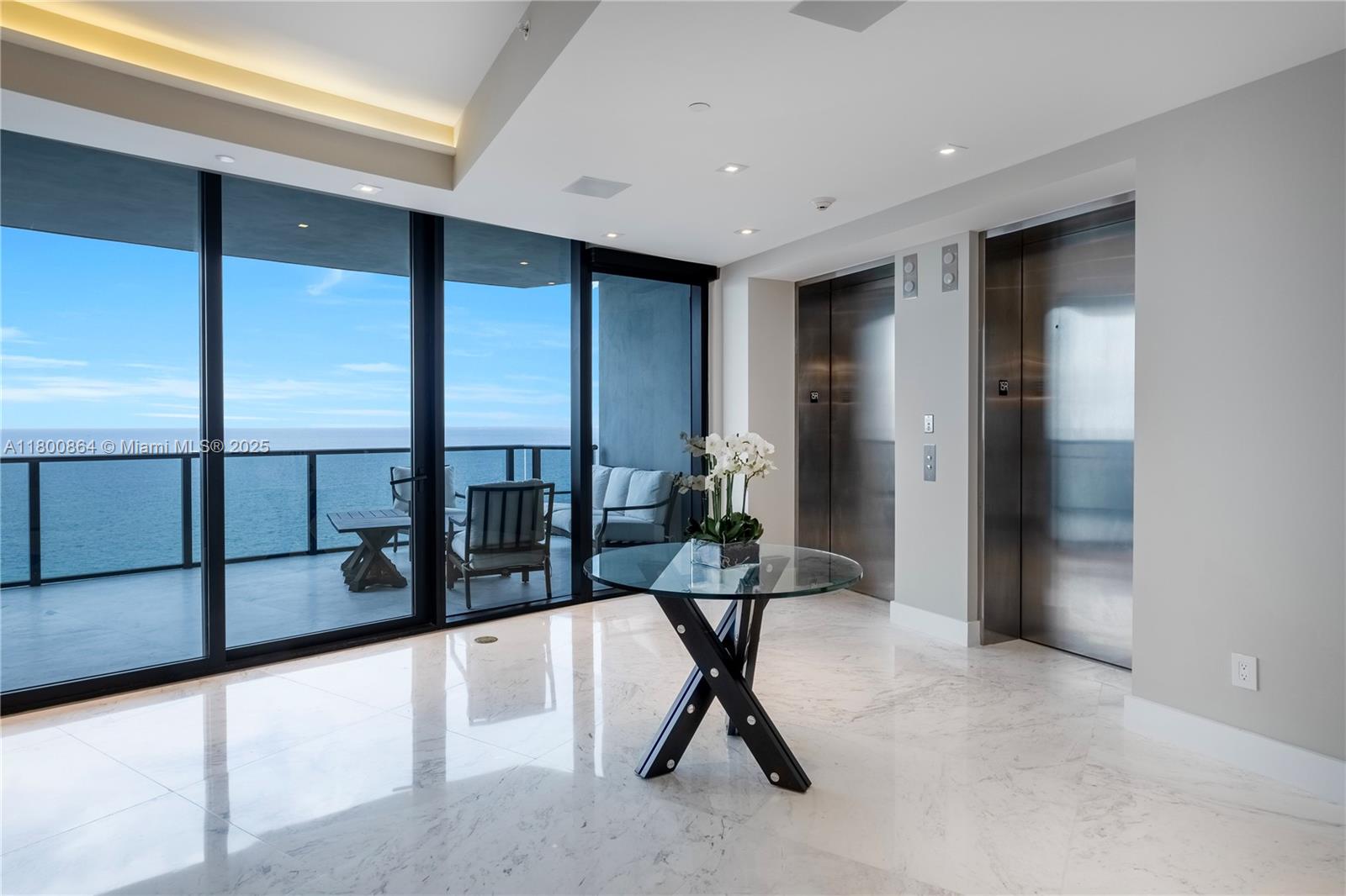 18555 COLLINS AVENUE COND - Residential