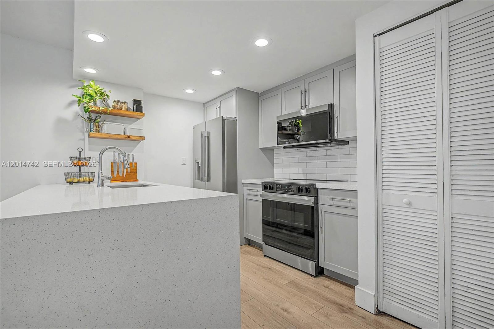 JACKSON PEACOCKS SUB 3-18 - Residential Lease