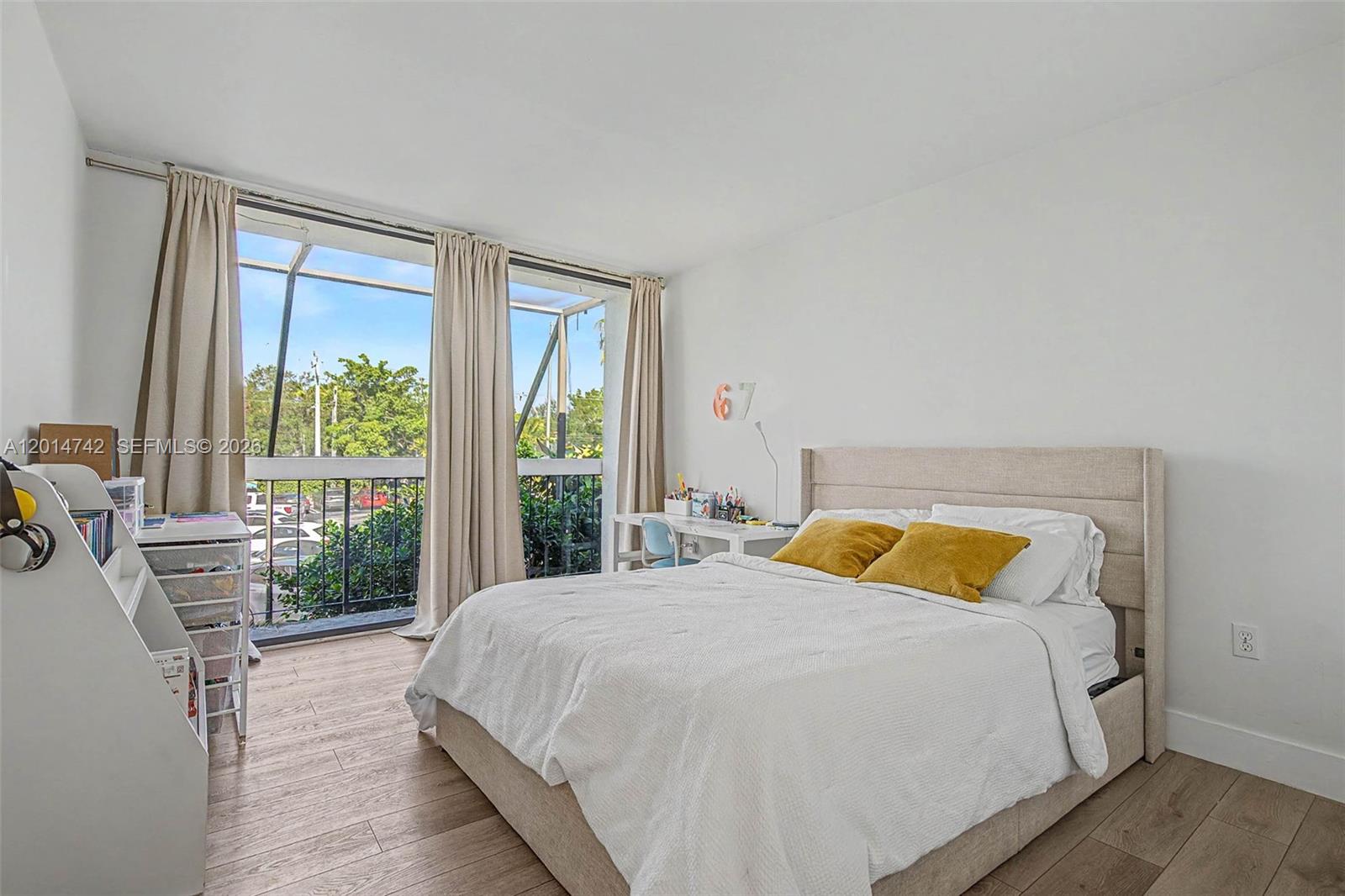 JACKSON PEACOCKS SUB 3-18 - Residential Lease