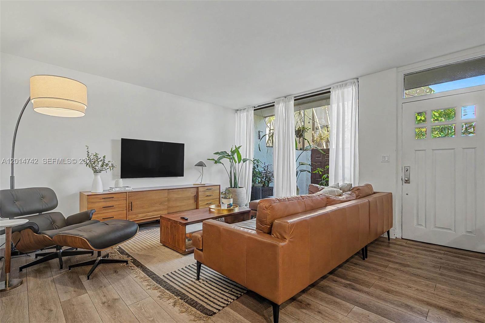 JACKSON PEACOCKS SUB 3-18 - Residential Lease