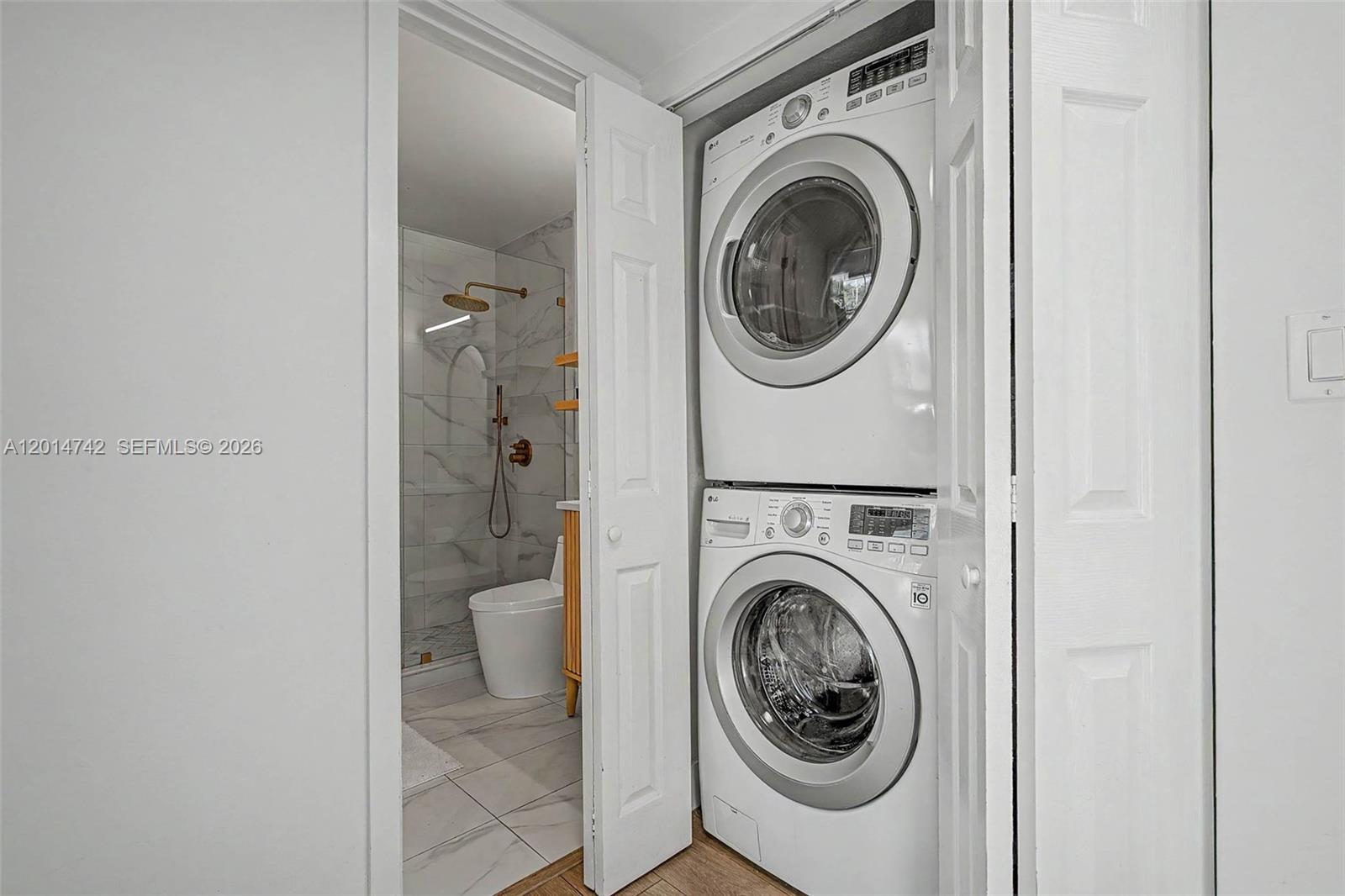 JACKSON PEACOCKS SUB 3-18 - Residential Lease
