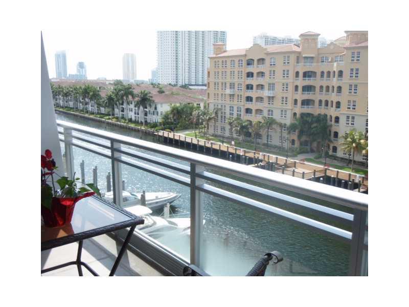 ARTECH - Residential Lease