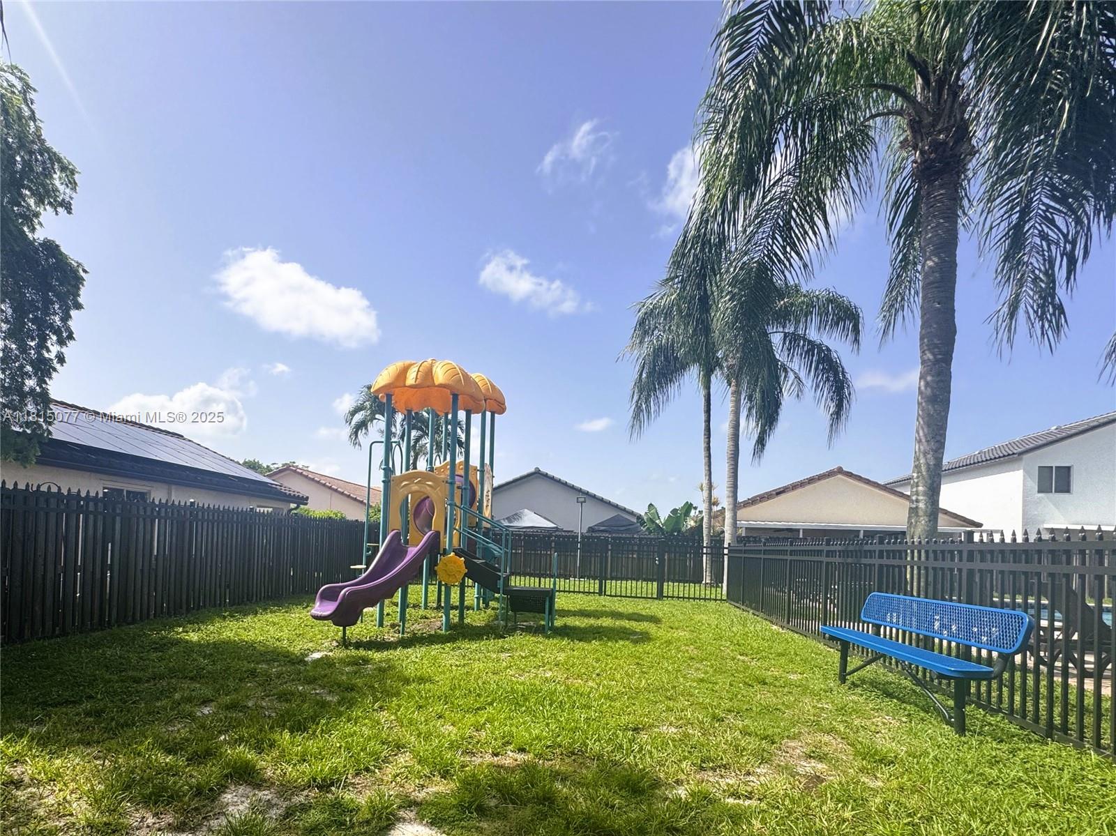 BRIGHTONS MEADOW TRACE - Residential