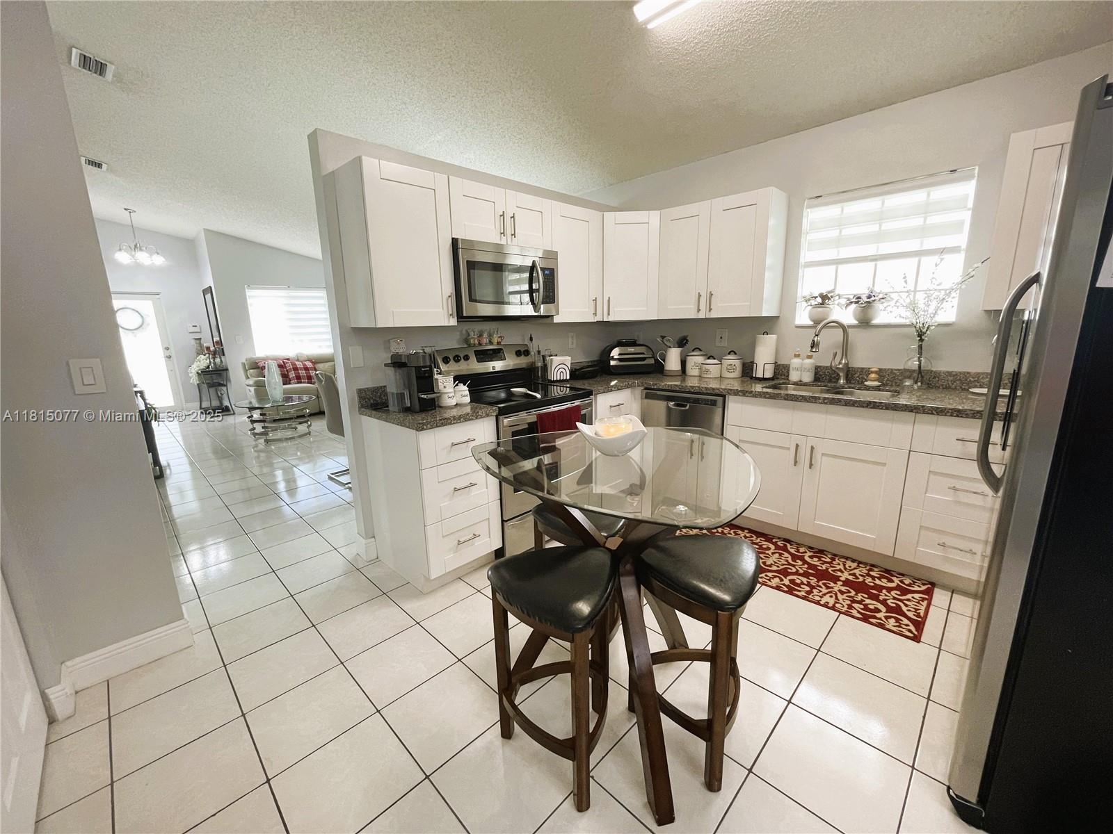 BRIGHTONS MEADOW TRACE - Residential