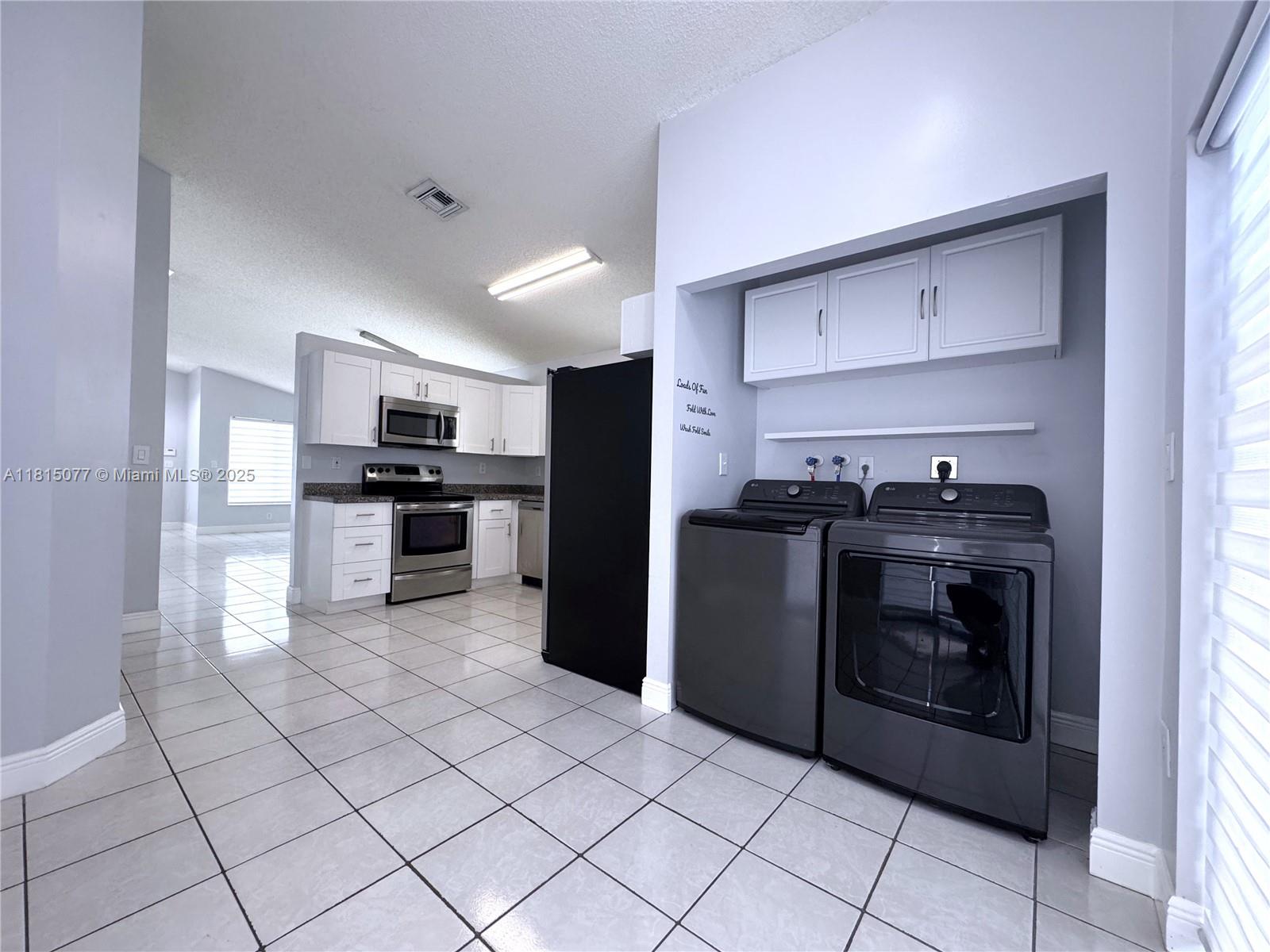 BRIGHTONS MEADOW TRACE - Residential