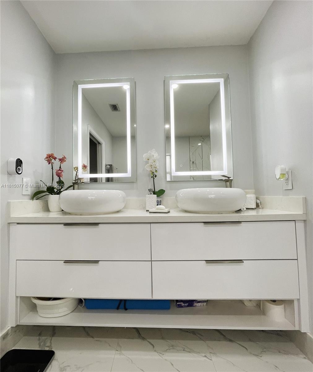 BRIGHTONS MEADOW TRACE - Residential