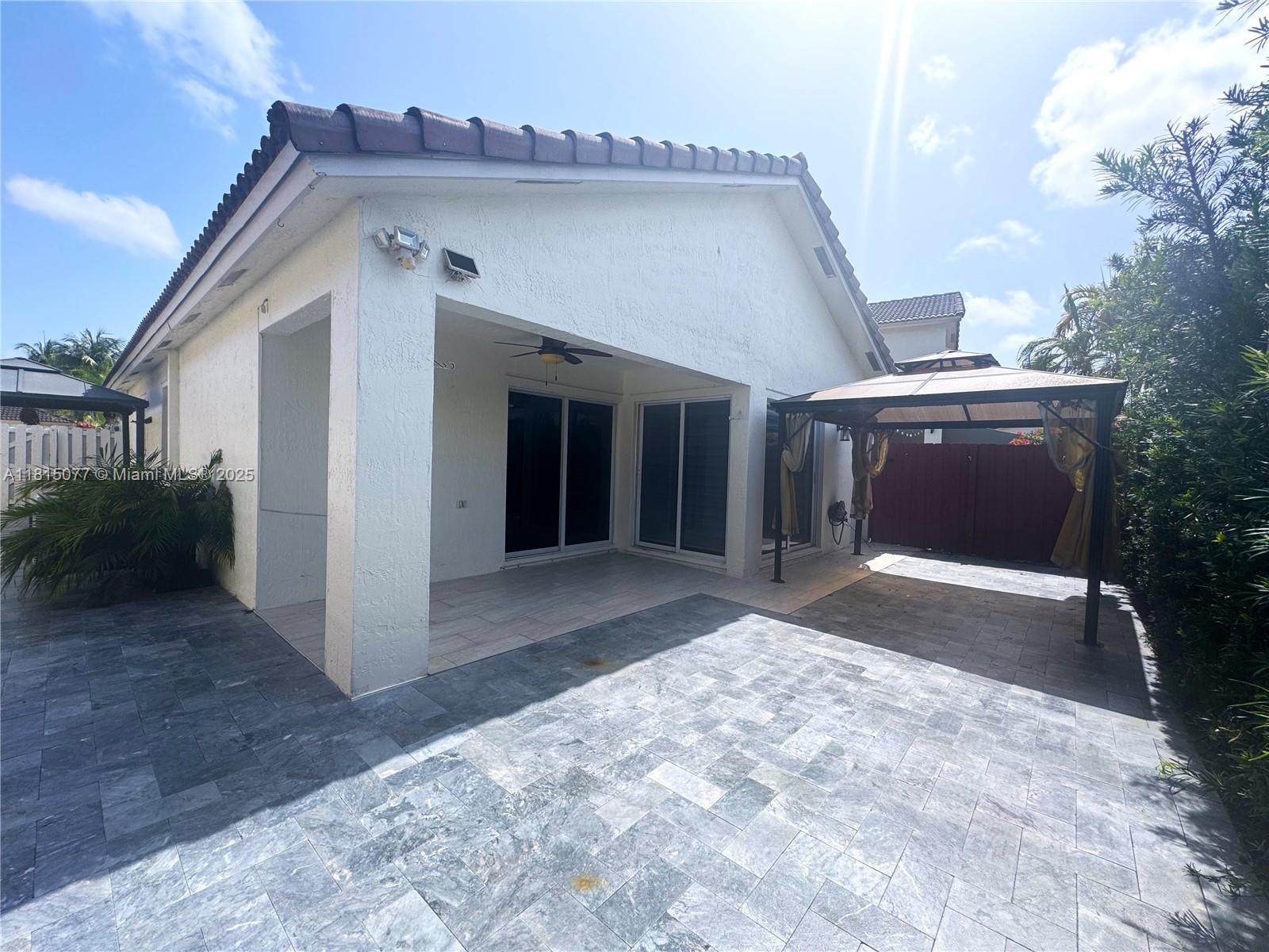 BRIGHTONS MEADOW TRACE - Residential